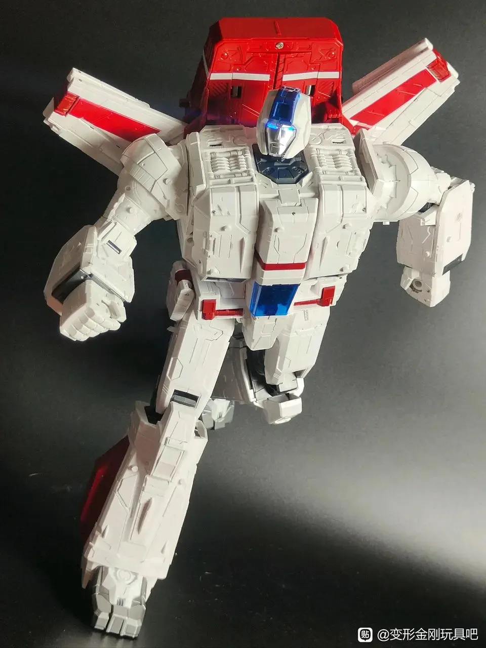 4th party Vincoroor V33-06 Fire of The Sky (Oversized OS KO WFC Siege WFC-S28 Jetfire)