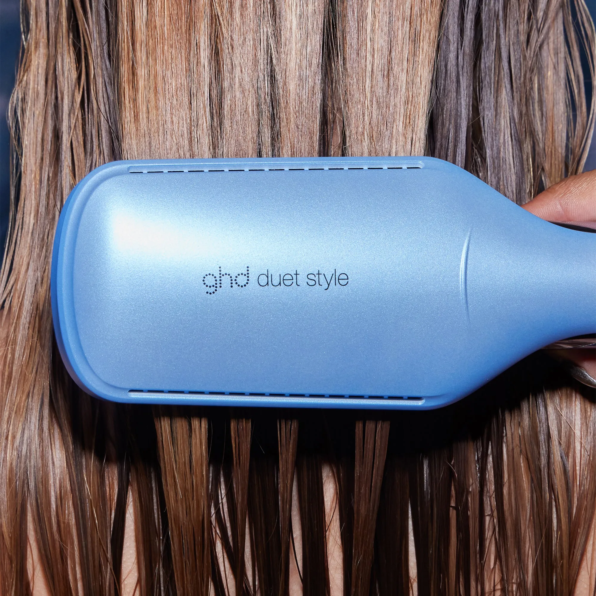 ghd Duet Style Limited-Edition Gift Set - 2-in-1 Hot Air Styler in Icy Blue